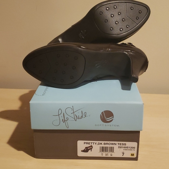 Life Stride Pretty Dark Brown Tess Bootie - Picture 4 of 4